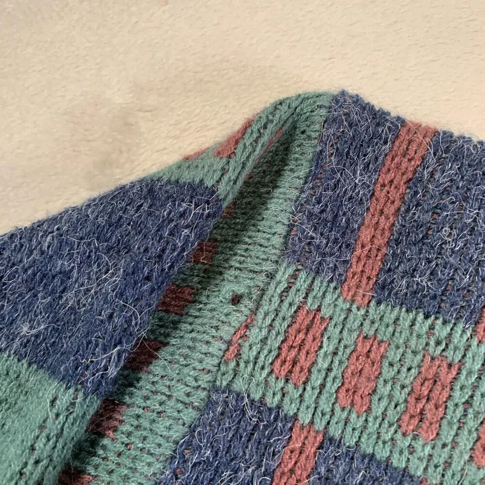 Vintage Mcgregor Sweater Mens‎ XL Knit Blue Acrylic Blend Eclectic Aztec 80s 90s - Picture 3 of 9